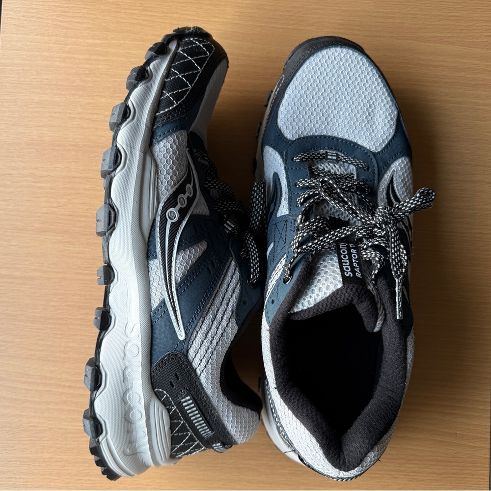Saucony Men's Black and Gray Athletic Shoes